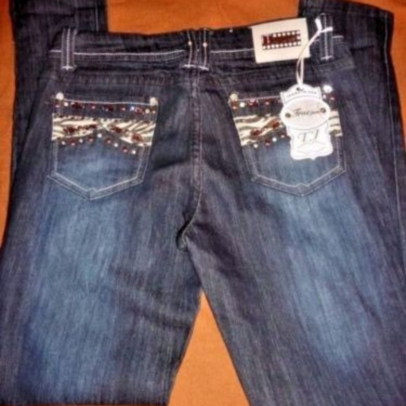 TRUE JEANS Dark Wash Denim, Straight Leg, Embellished, Rhinestones, Size 9 NWT - Picture 10 of 13